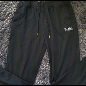 Hugo Boss Joggers. Size XL shrunk to more of a L💫